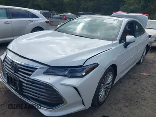 2019 Toyota Avalon XLE z VIN 4T1BZ1FB5KU009197, wystawiony jako IAAI lot #40331217 z przebiegiem 35 927 mil mil oraz . Historia ofert i sprzedaży dostępna na DreamBid. Obrazek 2.