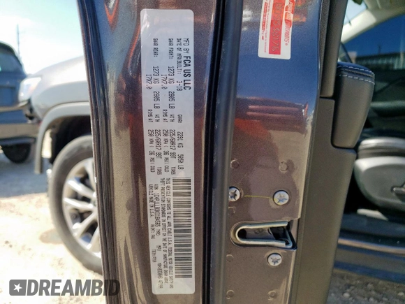 2019 Jeep Cherokee Altitude with VIN 1C4PJLLB3KD184565, listed as a Copart auction lot 58046345 with 91,618 mi miles and Salvage title. Bid and sale history available at DreamBid. Image 14.