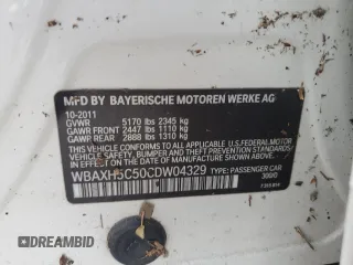 2012 BMW 5 Series 528i xDrive z VIN WBAXH5C50CDW04329, wystawiony jako Copart lot #84813424 z przebiegiem Nie podano mil oraz Szkoda całkowita • Salvage title. Historia ofert i sprzedaży dostępna na DreamBid. Obrazek 14.