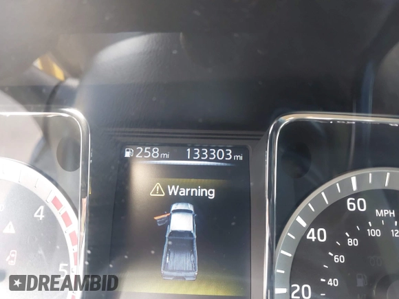 2016 Nissan Titan SL z VIN 1N6BA1F48GN500066, wystawiony jako IAAI lot #41857911 z przebiegiem 133 303 mil mil oraz . Historia ofert i sprzedaży dostępna na DreamBid. Obrazek 7.