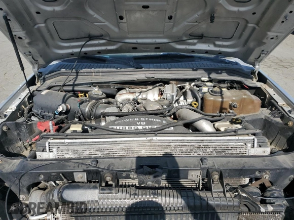 2008 Ford F-250 XL z VIN 1FTSW21R58EC75894, wystawiony jako Copart lot #61160975 z przebiegiem 189 193 mil mil oraz Szkoda całkowita • Salvage title. Historia ofert i sprzedaży dostępna na DreamBid. Obrazek 11.