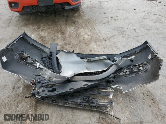 2017 GMC Acadia SLE z VIN 1GKKNSLSXHZ286146, wystawiony jako Copart lot #53025065 z przebiegiem 126 444 mil mil oraz Szkoda całkowita • Salvage title. Historia ofert i sprzedaży dostępna na DreamBid. Obrazek 13.