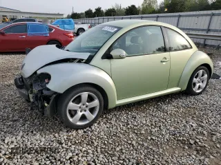 2010 Volkswagen New Beetle Coupe with VIN 3VWPW3AG5AM010674, listed as a Copart auction lot 51767595 with 134,418 mi miles and Salvage Title. Bid and sale history available at carsss.com. Image 1.