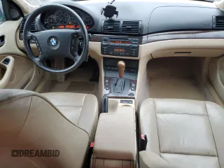 2001 BMW 3 Series 330i with VIN WBAAV53481JS91616, listed as a Copart auction lot 42105495 with 239,514 mi miles and Salvage Title. Bid and sale history available at carsss.com. Image 8.