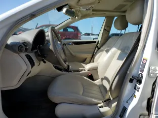 2007 Mercedes-Benz C 280 Luxury с VIN WDBRF92H67F866630, выставлен на аукционе Copart как лот 57691485 с пробегом 180 895 миль миль и Списание • Salvage title. История ставок и продаж доступна на DreamBid. Изображение 7.