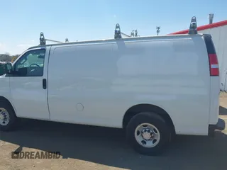 2019 Chevrolet Express Cargo with VIN 1GCWGAFP3K1249390, listed as a IAAI auction lot 42101049 with 82,211 mi miles. Bid and sale history available at carsss.com. Image 14.