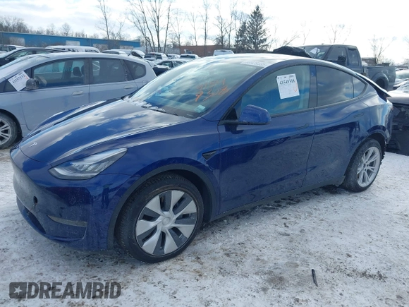 2021 Tesla Model Y Long Range with VIN 5YJYGDEE1MF083780, listed as a IAAI auction lot 41549308 with 37,372 mi miles and . Bid and sale history available at DreamBid. Image 18.