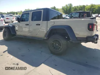2020 Jeep Gladiator Sport S with VIN 1C6HJTAG5LL161239, listed as a Copart auction lot 60348605 with 35,333 mi miles and Salvage title. Bid and sale history available at DreamBid. Image 2.