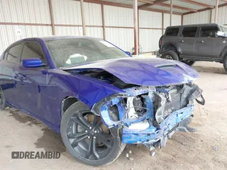 2020 Dodge Charger R/T z VIN 2C3CDXCT8LH184205, wystawiony jako IAAI lot #42009153 z przebiegiem 53 270 mil mil oraz . Historia ofert i sprzedaży dostępna na DreamBid. Obrazek 6.