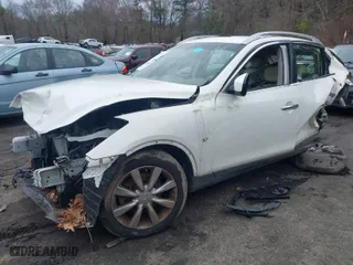 2015 Infiniti QX50 Journey with VIN JN1BJ0HR0FM771619, listed as a IAAI auction lot 41966205 with 1 mi miles. Bid and sale history available at carsss.com. Image 2.