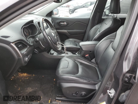 2020 Jeep Cherokee Altitude с VIN 1C4PJMLX5LD647101, выставлен на аукционе Copart как лот 55328395 с пробегом 45 944 миль миль и На запчасти • Non repairable. История ставок и продаж доступна на DreamBid. Изображение 7.