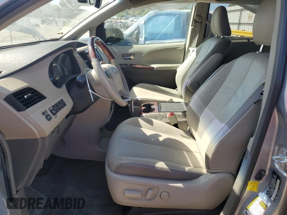 2013 Toyota Sienna XLE with VIN 5TDDK3DC2DS053531, listed as a Copart auction lot 54243695 with 110,000 mi miles and Salvage Title. Bid and sale history available at DreamBid. Image 7.
