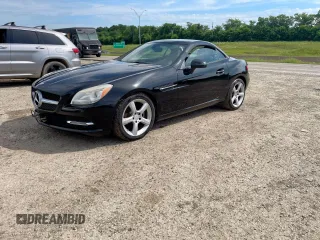 2015 Mercedes-Benz SLK 250 with VIN WDDPK4HA1FF098934, listed as a Copart auction lot 55996085 with 75,655 mi miles and Clean Title. Bid and sale history available at DreamBid. Image 2.