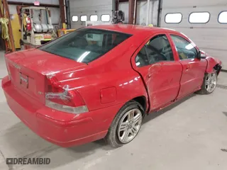 2007 Volvo S60 2.5L Turbo with VIN YV1RS592572607278, listed as a IAAI auction lot 41778521 with 206,084 mi miles. Bid and sale history available at carsss.com. Image 4.