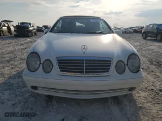 2002 Mercedes-Benz CLK-Class with VIN WDBLK65G52T109375, listed as a Copart auction lot 71832724 with 207,707 mi miles and Salvage Title. Bid and sale history available at carsss.com. Image 5.