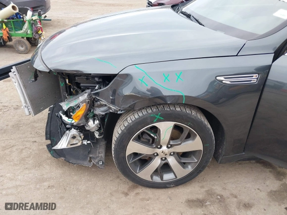 2019 Kia Optima LX with VIN 5XXGT4L33KG379368, listed as a IAAI auction lot 41487477 with 71,868 mi miles. Bid and sale history available at carsss.com. Image 17.