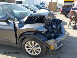 2019 Volkswagen Tiguan S with VIN 3VV0B7AX0KM119702, listed as a IAAI auction lot 42069676 with 69,637 mi miles and . Bid and sale history available at DreamBid. Image 18.