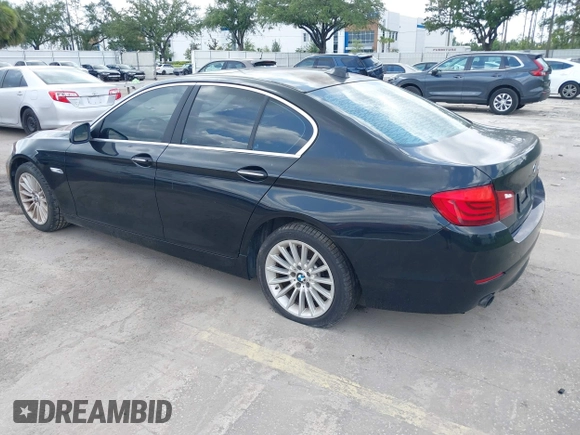 2011 BMW 5 Series 535i z VIN WBAFR7C59BC807860, wystawiony jako IAAI lot #42537752 z przebiegiem 120 934 mil mil oraz . Historia ofert i sprzedaży dostępna na DreamBid. Obrazek 3.