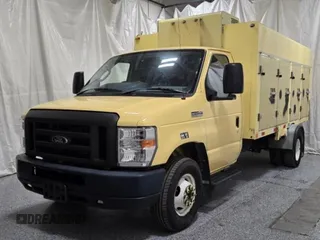 2019 Ford Econoline Commercial with VIN 1FDXE4FS3KDC57693, listed as a Copart auction lot 84570474 with 83,957 mi miles and Clean Title. Bid and sale history available at carsss.com. Image 2.