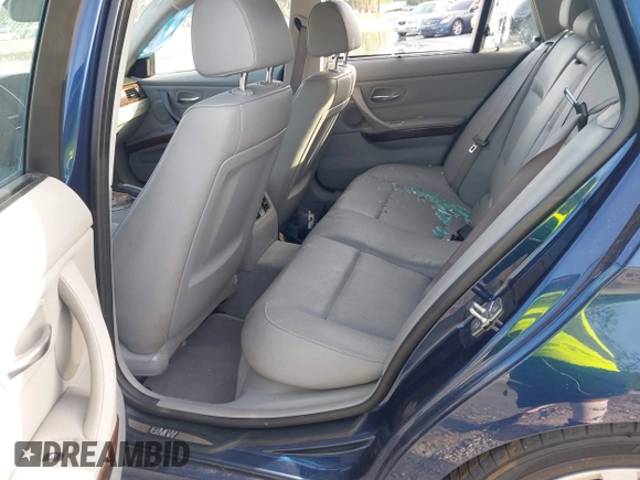 2011 BMW 3 Series 328i xDrive with VIN WBAUU3C50BA542420, listed as a IAAI auction lot 42463583 with 140,053 mi miles and . Bid and sale history available at DreamBid. Image 8.