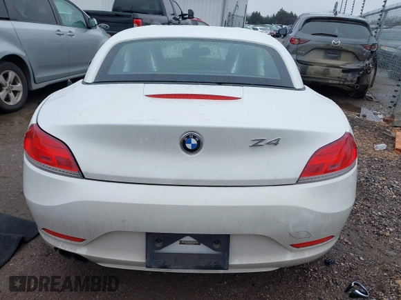 2015 BMW Z4 sDrive28i with VIN WBALL5C59FP557690, listed as a IAAI auction lot 41453980 with 78,641 mi miles. Bid and sale history available at carsss.com. Image 16.