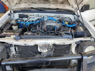 2002 Nissan Xterra XE z VIN 5N1ED28Y62C550414, wystawiony jako Copart lot #49436265 z przebiegiem 234 376 mil mil oraz Szkoda całkowita • Salvage title. Historia ofert i sprzedaży dostępna na DreamBid. Obrazek 12.