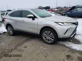 2021 Toyota Venza LE with VIN JTEAAAAH3MJ001103, listed as a Copart auction lot 71547622 with 33,224 mi miles. Bid and sale history available at carsss.com. Image 4.