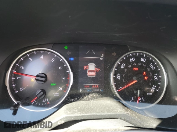 2019 Toyota RAV4 XLE with VIN 2T3W1RFV8KC028630, listed as a Copart auction lot 49307165 with 32,043 mi miles and Salvage Title. Bid and sale history available at DreamBid. Image 9.