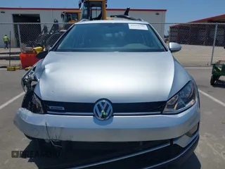 2017 Volkswagen Golf S z VIN 3VWH17AU7HM530336, wystawiony jako IAAI lot #42454700 z przebiegiem 60 208 mil mil oraz . Historia ofert i sprzedaży dostępna na DreamBid. Obrazek 12.