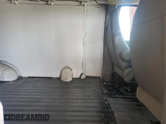 2006 Chevrolet Express Cargo with VIN 1GCGG25V961171309, listed as a Copart auction lot 64814815 with 199,033 mi miles and Salvage title. Bid and sale history available at DreamBid. Image 10.