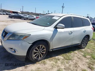 2014 Nissan Pathfinder SV with VIN 5N1AR2MN9EC616289, listed as a IAAI auction lot 41965424 with 215,270 mi miles. Bid and sale history available at carsss.com. Image 14.