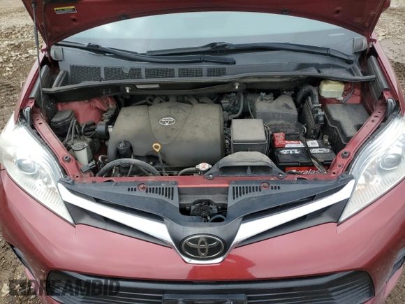 2018 Toyota Sienna LE Auto Access Seat with VIN 5TDKZ3DC4JS910687, listed as a Copart auction lot 55516745 with 67,943 mi miles and Salvage title. Bid and sale history available at DreamBid. Image 12.