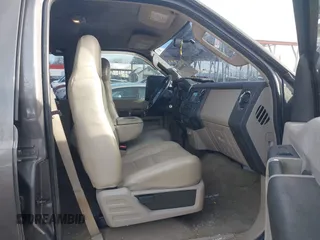 2008 Ford Super Duty F-250 SRW XL with VIN 1FTSW21508EC67716, listed as a IAAI auction lot 41293935 with 163,947 mi miles. Bid and sale history available at carsss.com. Image 5.
