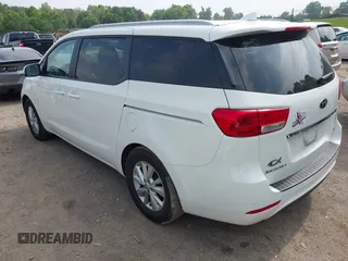 2016 Kia Sedona LX with VIN KNDMB5C11G6204116, listed as a IAAI auction lot 42153230 with 194,553 mi miles. Bid and sale history available at carsss.com. Image 3.