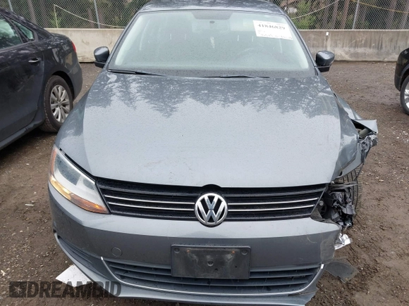 2013 Volkswagen Jetta Sedan SE with VIN 3VWDP7AJ3DM436807, listed as a IAAI auction lot 41846829 with 104,253 mi miles. Bid and sale history available at carsss.com. Image 12.