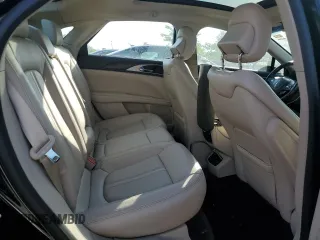 2017 Lincoln MKZ Reserve z VIN 3LN6L5E92HR617901, wystawiony jako Copart lot #45630755 z przebiegiem 77 888 mil mil oraz Nie do naprawy. Historia ofert i sprzedaży dostępna na DreamBid. Obrazek 10.