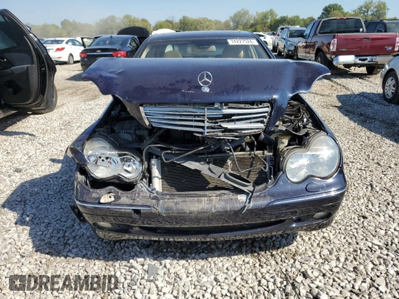 2001 Mercedes-Benz C 320 with VIN WDBRF64J01F046999, listed as a Copart auction lot 74227524 with 111,921 mi miles and Salvage Title. Bid and sale history available at DreamBid. Image 5.