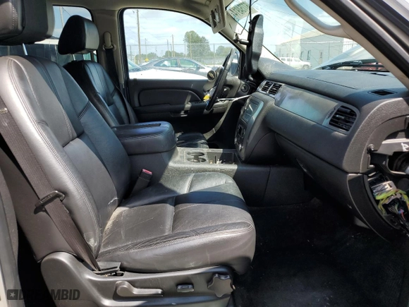 2008 Chevrolet Avalanche LTZ with VIN 3GNFK12308G126665, listed as a Copart auction lot 67754914 with 203,706 mi miles and Salvage Title. Bid and sale history available at carsss.com. Image 7.
