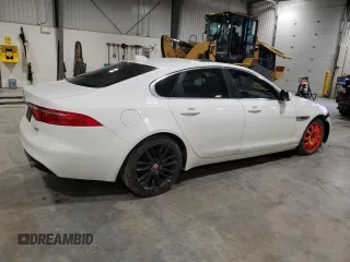 2016 Jaguar XF 35t Prestige z VIN SAJBK4BV7GCY12036, wystawiony jako Copart lot #57208875 z przebiegiem 186 080 mil mil oraz Szkoda całkowita • Salvage title. Historia ofert i sprzedaży dostępna na DreamBid. Obrazek 3.
