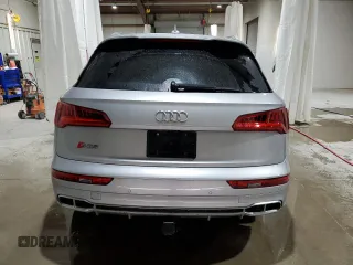 2018 Audi SQ5 Premium Plus with VIN WA1A4AFY7J2151817, listed as a Copart auction lot 80998964 with 51,759 mi miles and Salvage Title. Bid and sale history available at DreamBid. Image 6.