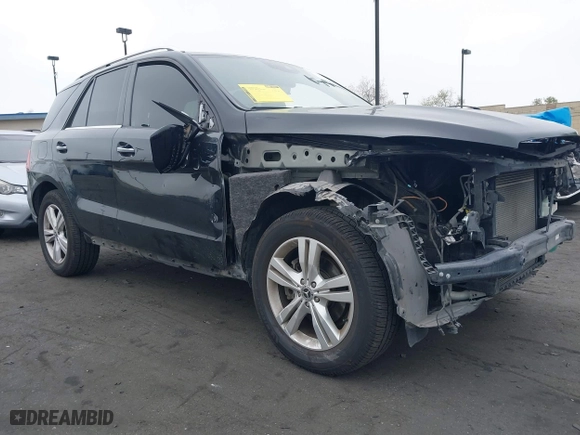 2016 Mercedes-Benz GLE with VIN 4JGDA5JB6GA773437, listed as a IAAI auction lot 41972901 with 41,160 mi miles. Bid and sale history available at carsss.com. Image 6.