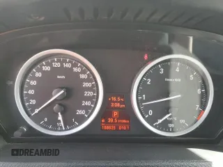 2012 BMW X6 50i z VIN 5UXFG8C59CLZ97450, wystawiony jako Copart lot #55281205 z przebiegiem 188 625 mil mil oraz Czysty tytuł • Clean title. Historia ofert i sprzedaży dostępna na DreamBid. Obrazek 9.