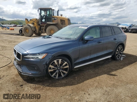 2020 Volvo V60 z VIN YV4102WK7L1039205, wystawiony jako Copart lot #51996285 z przebiegiem 44 517 mil mil oraz Czysty tytuł • Clean title. Historia ofert i sprzedaży dostępna na DreamBid. Obrazek 1.