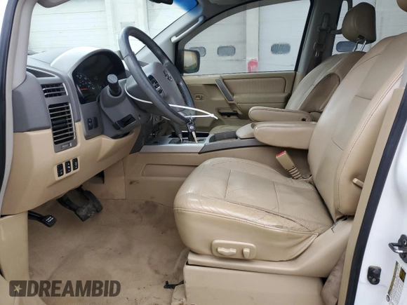 2006 Nissan Armada LE z VIN 5N1AA08B46N715720, wystawiony jako Copart lot #87299074 z przebiegiem 141 564 mil mil oraz Czysty tytuł • Clean title. Historia ofert i sprzedaży dostępna na DreamBid. Obrazek 7.