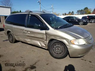 2003 Chrysler Town & Country with VIN 2C4GP24383R244967, listed as a Copart auction lot 76830064 with 0 mi miles and Non Repairable. Bid and sale history available at carsss.com. Image 4.