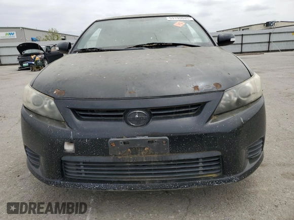 2012 Scion tC z VIN JTKJF5C75C3036478, wystawiony jako Copart lot #53190045 z przebiegiem 140 592 mil mil oraz Czysty tytuł • Clean title. Historia ofert i sprzedaży dostępna na DreamBid. Obrazek 5.