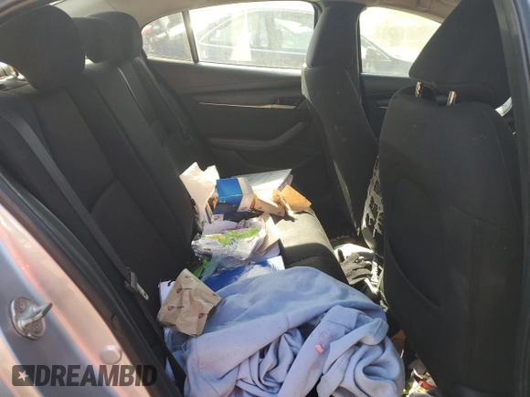 2021 Mazda 3 2.0 with VIN JM1BPAA78M1318809, listed as a Copart auction lot 53634025 with Not Provided miles and Salvage Title. Bid and sale history available at DreamBid. Image 10.