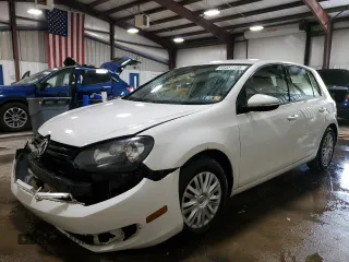 2014 Volkswagen Golf с VIN WVWDB7AJ5EW011768, выставлен на аукционе Copart как лот 60351135 с пробегом 75 185 миль миль и Списание • Salvage title. История ставок и продаж доступна на DreamBid. Изображение 1.