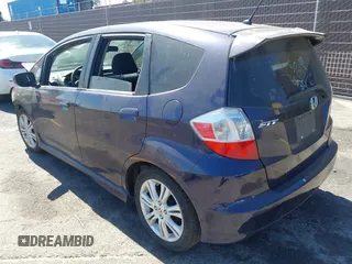 2010 Honda Fit Sport with VIN JHMGE8H47AS000393, listed as a IAAI auction lot 42696990 with 89,855 mi miles and . Bid and sale history available at DreamBid. Image 3.
