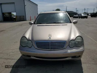 2001 Mercedes-Benz C 320 with VIN WDBRF64J31F021286, listed as a Copart auction lot 54145865 with 189,930 mi miles and Salvage Title. Bid and sale history available at DreamBid. Image 5.